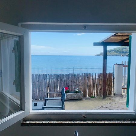 Casina Mare Sulla Spiaggia Capoliveri  Dış mekan fotoğraf