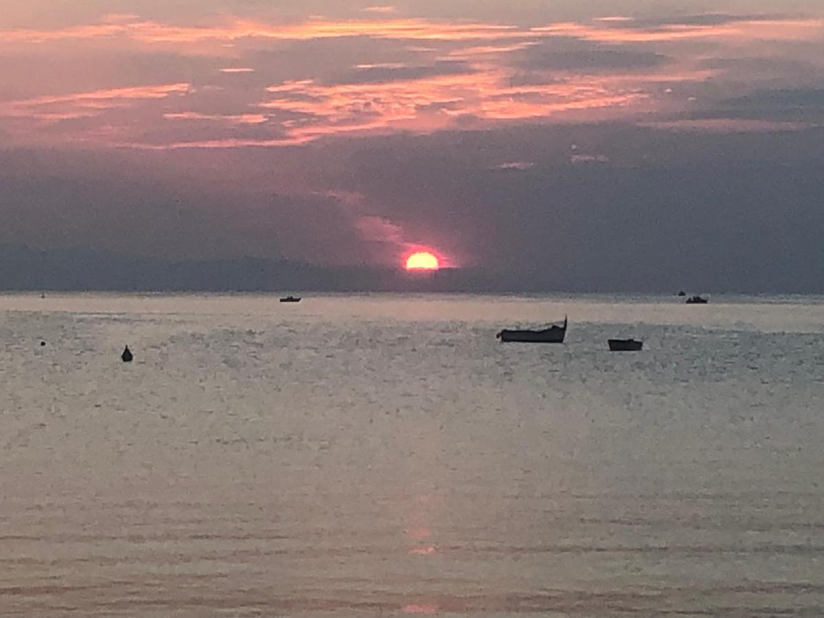 Casina Mare Sulla Spiaggia Capoliveri  Dış mekan fotoğraf