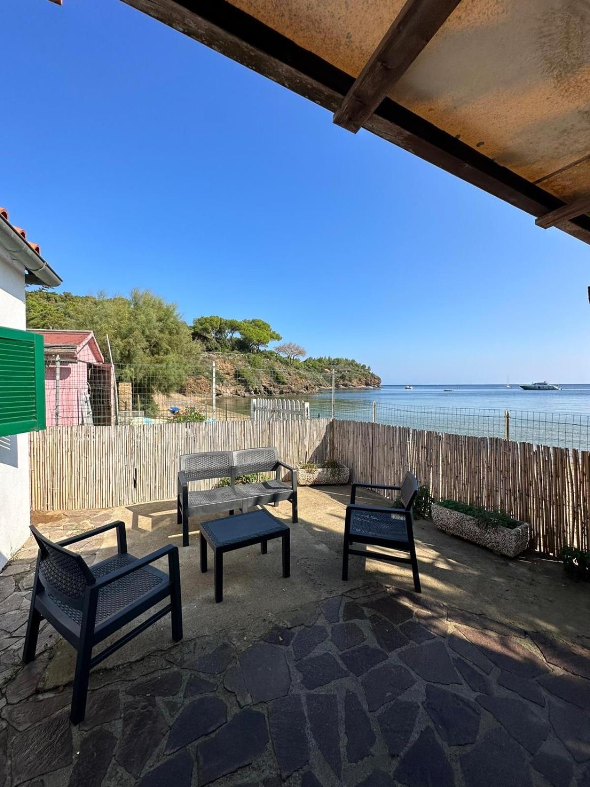 Casina Mare Sulla Spiaggia Capoliveri  Dış mekan fotoğraf