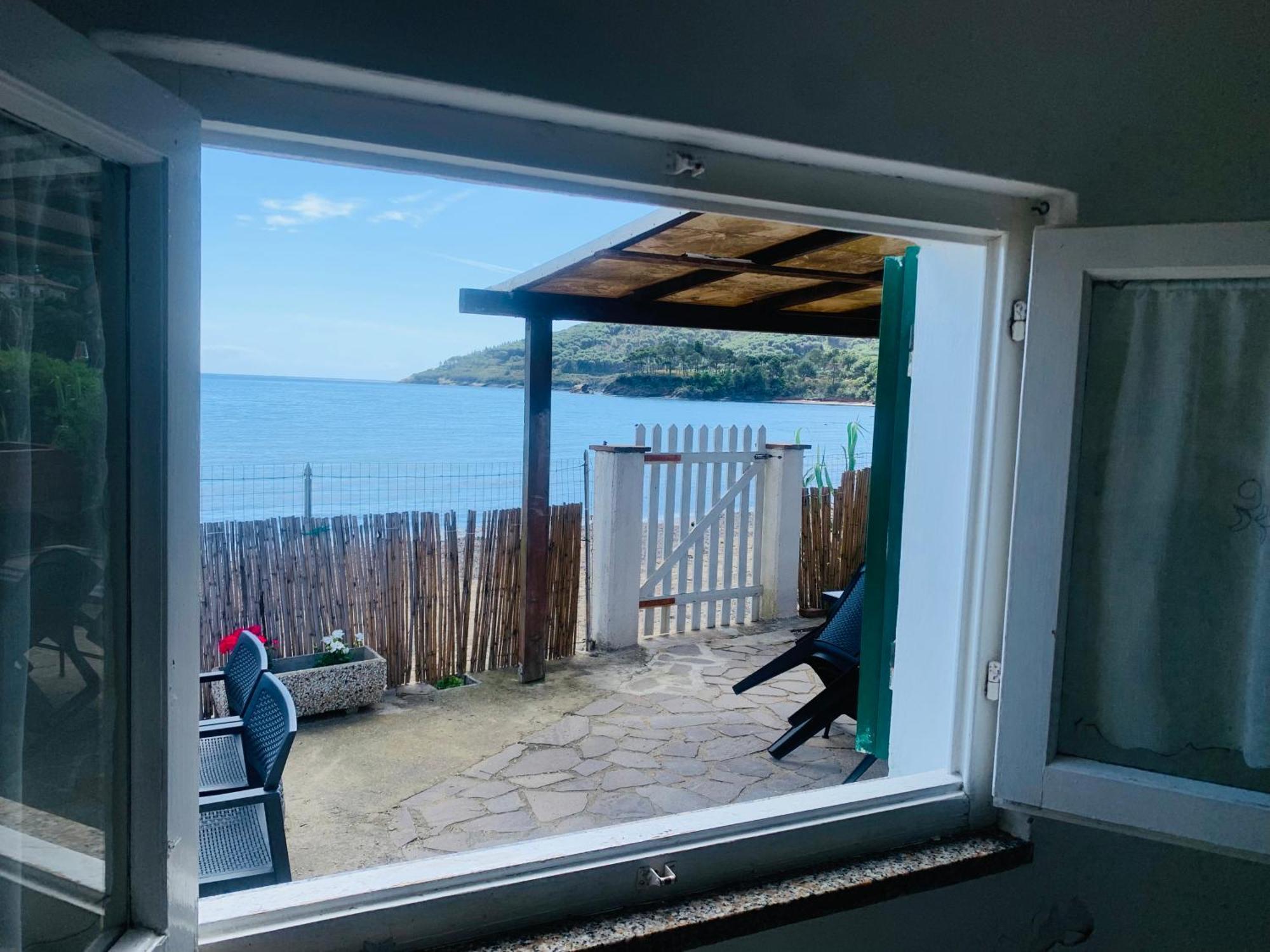 Casina Mare Sulla Spiaggia Capoliveri  Dış mekan fotoğraf